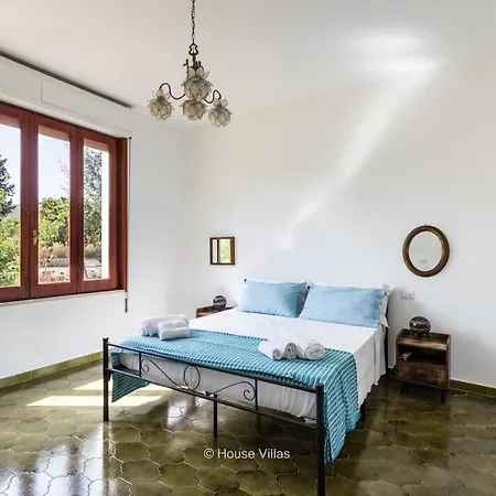 Villa House&villas - La Giara