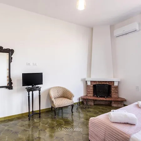 Villa House&villas - La Giara