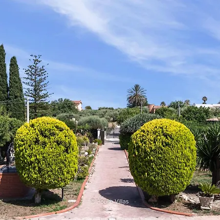 Villa House&villas - La Giara